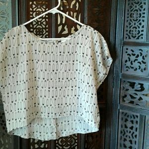 Short sleeve safety pin print shirt
